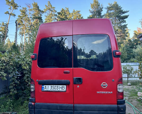 Красный Ниссан Интерстар, объемом двигателя 2.2 л и пробегом 487 тыс. км за 5900 $, фото 4 на Automoto.ua