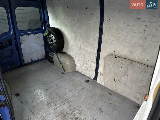 Синій Ніссан Інтерстар, об'ємом двигуна 2.5 л та пробігом 603 тис. км за 7300 $, фото 25 на Automoto.ua