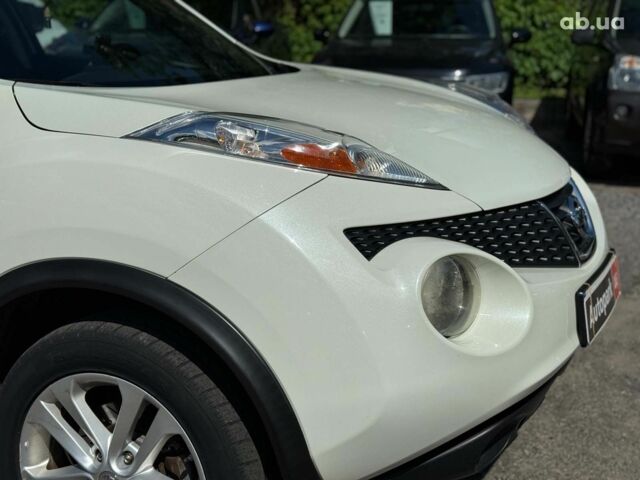 Белый Ниссан Жук, объемом двигателя 1.6 л и пробегом 257 тыс. км за 10590 $, фото 3 на Automoto.ua