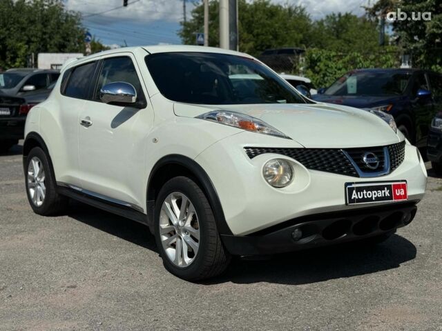 Белый Ниссан Жук, объемом двигателя 1.6 л и пробегом 257 тыс. км за 10590 $, фото 2 на Automoto.ua