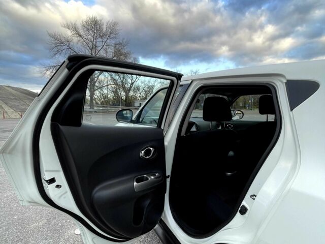 Білий Ніссан Жук, об'ємом двигуна 1.6 л та пробігом 159 тис. км за 9500 $, фото 14 на Automoto.ua