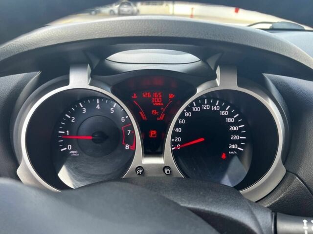 Білий Ніссан Жук, об'ємом двигуна 1.6 л та пробігом 130 тис. км за 10500 $, фото 8 на Automoto.ua