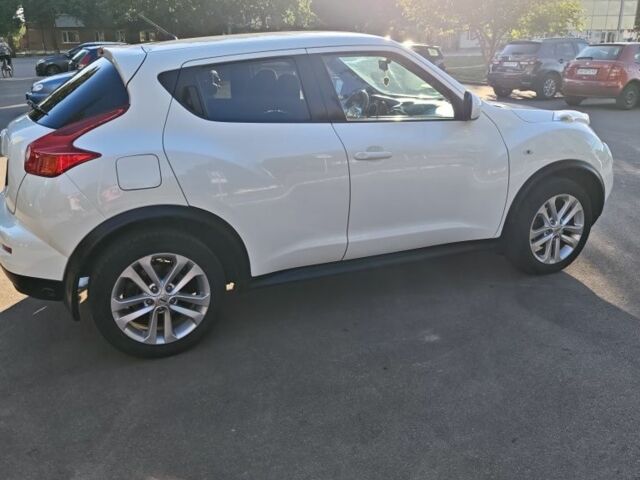 Білий Ніссан Жук, об'ємом двигуна 1.6 л та пробігом 130 тис. км за 10200 $, фото 4 на Automoto.ua