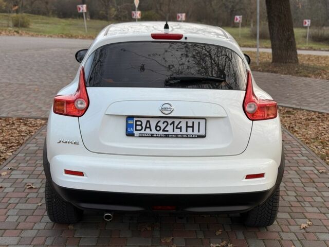 Белый Ниссан Жук, объемом двигателя 1.6 л и пробегом 95 тыс. км за 259 $, фото 1 на Automoto.ua