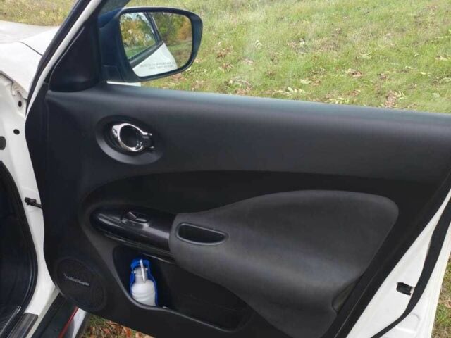 Білий Ніссан Жук, об'ємом двигуна 1.6 л та пробігом 135 тис. км за 11900 $, фото 5 на Automoto.ua