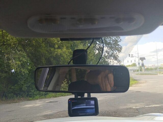 Белый Ниссан Жук, объемом двигателя 1.6 л и пробегом 40 тыс. км за 11500 $, фото 2 на Automoto.ua