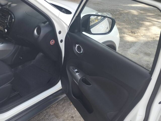 Белый Ниссан Жук, объемом двигателя 1.6 л и пробегом 40 тыс. км за 11500 $, фото 21 на Automoto.ua