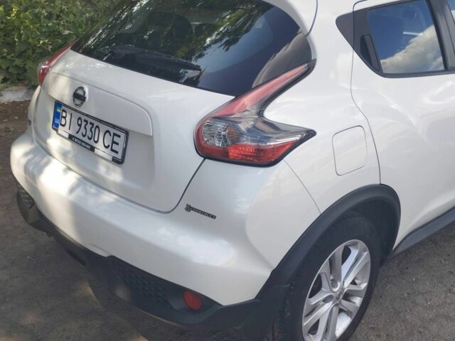 Белый Ниссан Жук, объемом двигателя 1.6 л и пробегом 40 тыс. км за 11500 $, фото 7 на Automoto.ua