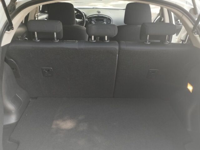 Белый Ниссан Жук, объемом двигателя 1.6 л и пробегом 40 тыс. км за 11500 $, фото 15 на Automoto.ua