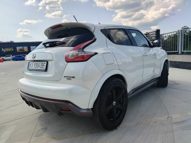 Белый Ниссан Жук, объемом двигателя 1.6 л и пробегом 120 тыс. км за 15000 $, фото 3 на Automoto.ua