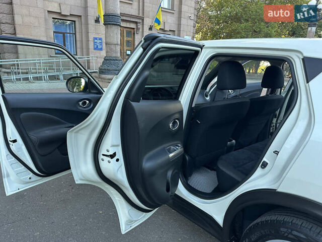 Белый Ниссан Жук, объемом двигателя 1.62 л и пробегом 117 тыс. км за 10800 $, фото 55 на Automoto.ua