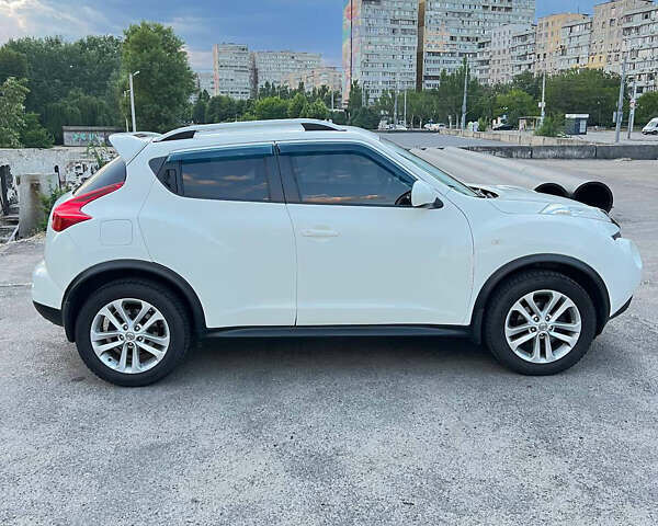 Белый Ниссан Жук, объемом двигателя 0 л и пробегом 202 тыс. км за 8600 $, фото 7 на Automoto.ua