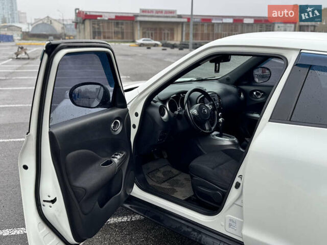 Белый Ниссан Жук, объемом двигателя 1.6 л и пробегом 148 тыс. км за 9800 $, фото 7 на Automoto.ua