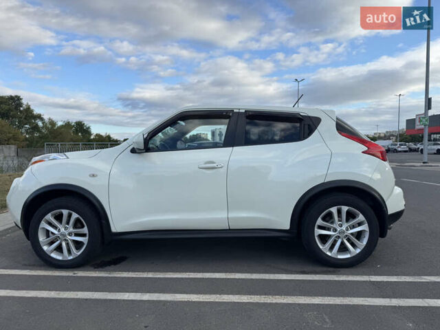 Белый Ниссан Жук, объемом двигателя 1.62 л и пробегом 173 тыс. км за 9000 $, фото 1 на Automoto.ua