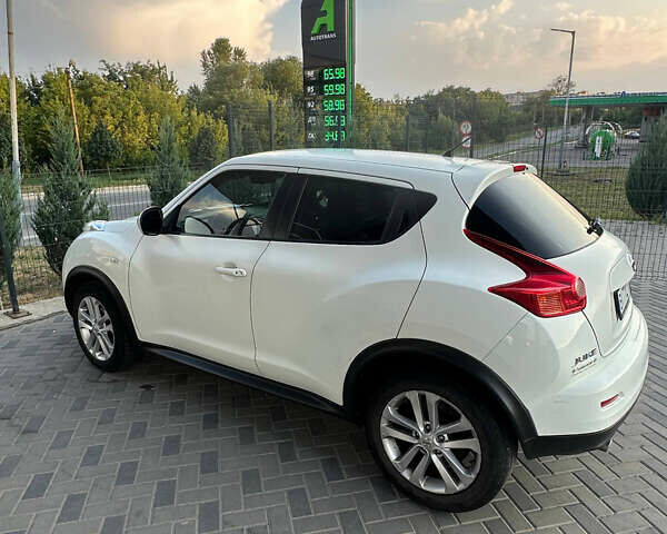 Білий Ніссан Жук, об'ємом двигуна 1.6 л та пробігом 255 тис. км за 10500 $, фото 1 на Automoto.ua