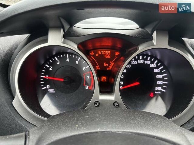 Белый Ниссан Жук, объемом двигателя 1.6 л и пробегом 157 тыс. км за 9300 $, фото 9 на Automoto.ua