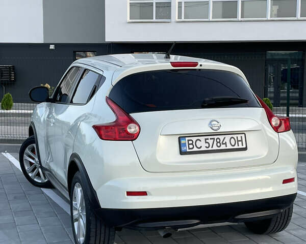 Белый Ниссан Жук, объемом двигателя 1.62 л и пробегом 230 тыс. км за 8999 $, фото 28 на Automoto.ua