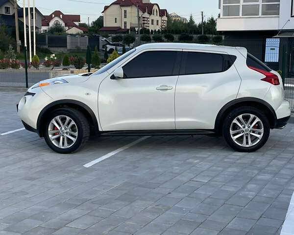 Белый Ниссан Жук, объемом двигателя 1.62 л и пробегом 230 тыс. км за 8999 $, фото 23 на Automoto.ua