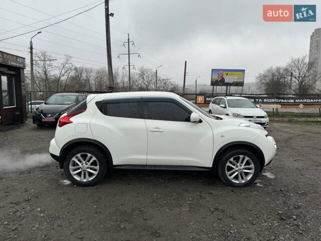 Белый Ниссан Жук, объемом двигателя 1.6 л и пробегом 145 тыс. км за 9700 $, фото 5 на Automoto.ua