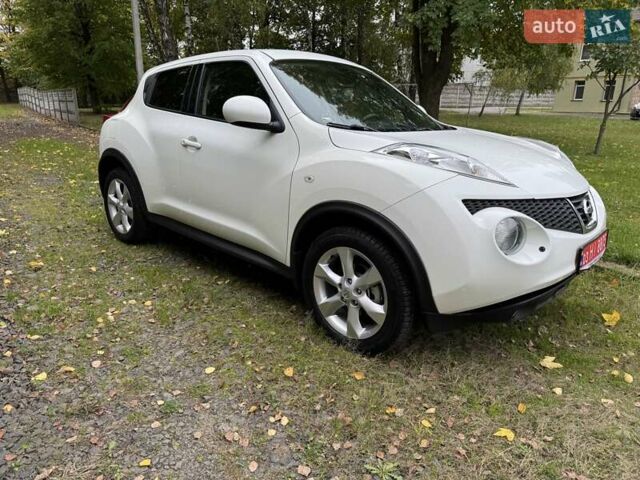 Белый Ниссан Жук, объемом двигателя 1.6 л и пробегом 196 тыс. км за 8750 $, фото 9 на Automoto.ua