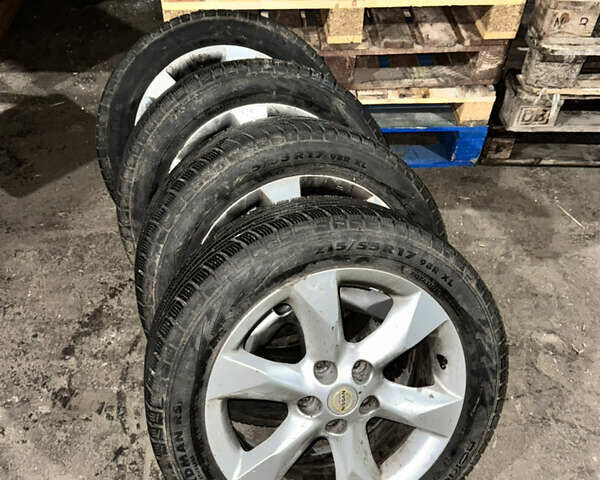 Белый Ниссан Жук, объемом двигателя 1.6 л и пробегом 148 тыс. км за 9800 $, фото 1 на Automoto.ua