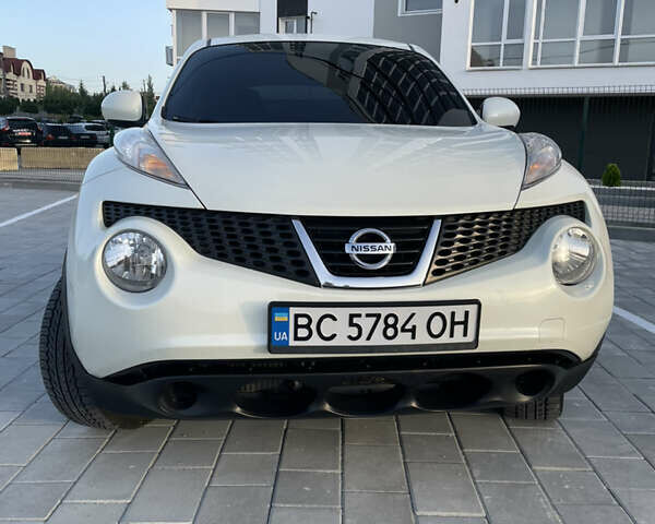 Белый Ниссан Жук, объемом двигателя 1.62 л и пробегом 230 тыс. км за 8999 $, фото 13 на Automoto.ua