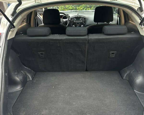 Белый Ниссан Жук, объемом двигателя 1.46 л и пробегом 238 тыс. км за 6999 $, фото 10 на Automoto.ua