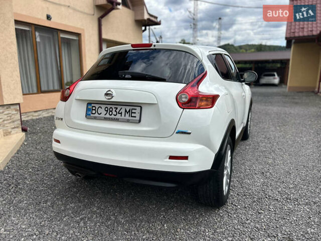 Белый Ниссан Жук, объемом двигателя 1.5 л и пробегом 235 тыс. км за 9200 $, фото 7 на Automoto.ua