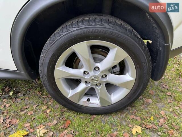 Белый Ниссан Жук, объемом двигателя 1.6 л и пробегом 196 тыс. км за 8750 $, фото 17 на Automoto.ua