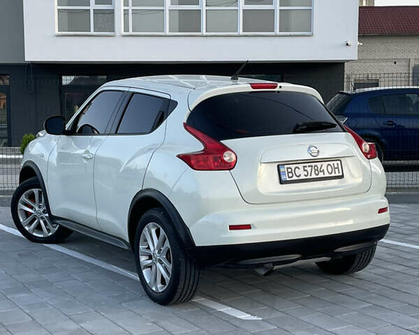 Белый Ниссан Жук, объемом двигателя 1.62 л и пробегом 230 тыс. км за 8999 $, фото 29 на Automoto.ua