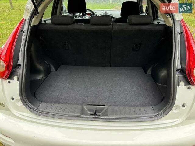 Белый Ниссан Жук, объемом двигателя 1.6 л и пробегом 196 тыс. км за 8750 $, фото 57 на Automoto.ua