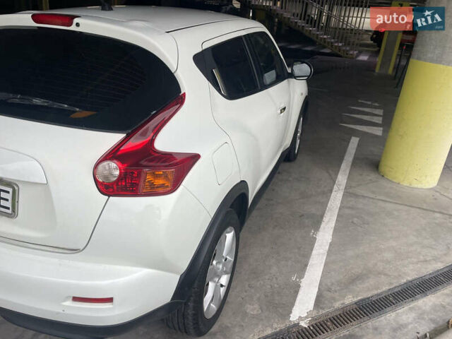 Белый Ниссан Жук, объемом двигателя 1.6 л и пробегом 151 тыс. км за 9450 $, фото 12 на Automoto.ua