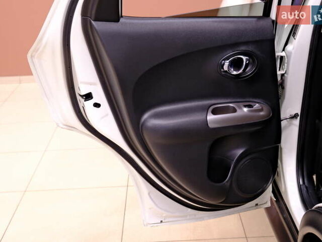 Белый Ниссан Жук, объемом двигателя 1.6 л и пробегом 176 тыс. км за 8900 $, фото 30 на Automoto.ua