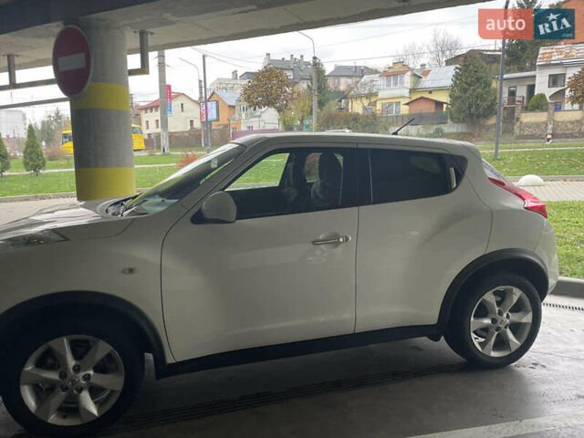 Белый Ниссан Жук, объемом двигателя 1.6 л и пробегом 151 тыс. км за 9450 $, фото 11 на Automoto.ua