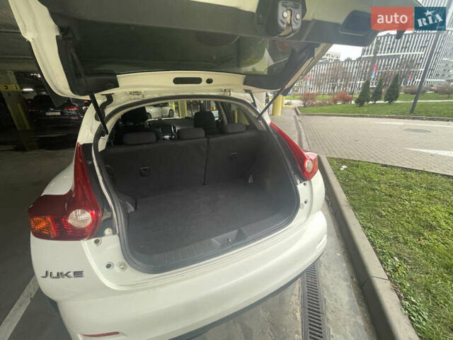 Белый Ниссан Жук, объемом двигателя 1.6 л и пробегом 151 тыс. км за 9450 $, фото 13 на Automoto.ua