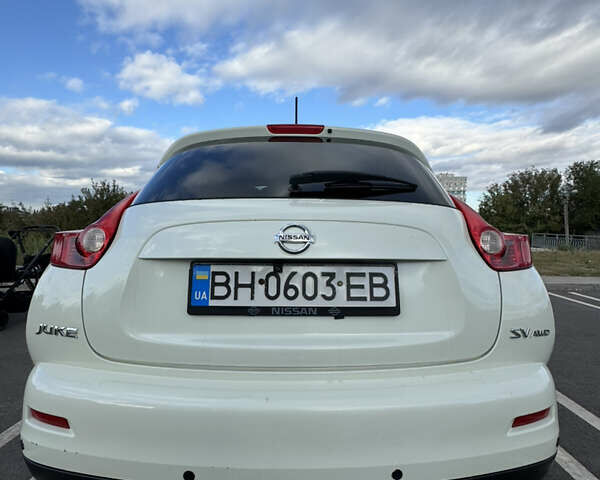 Белый Ниссан Жук, объемом двигателя 1.62 л и пробегом 173 тыс. км за 9000 $, фото 7 на Automoto.ua