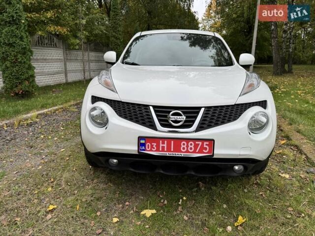 Белый Ниссан Жук, объемом двигателя 1.6 л и пробегом 196 тыс. км за 8750 $, фото 2 на Automoto.ua