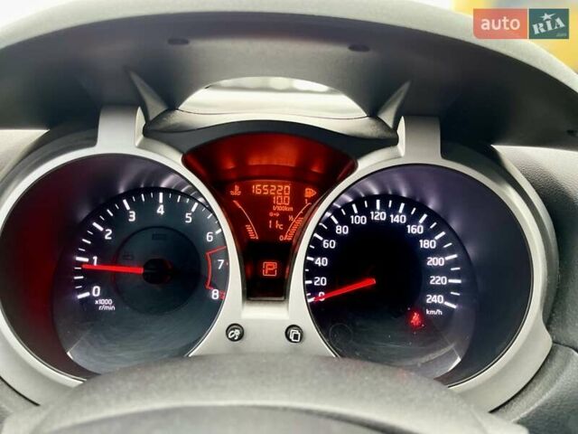 Белый Ниссан Жук, объемом двигателя 1.6 л и пробегом 165 тыс. км за 9500 $, фото 17 на Automoto.ua