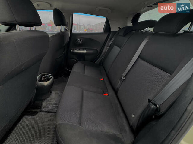 Белый Ниссан Жук, объемом двигателя 1.6 л и пробегом 148 тыс. км за 9800 $, фото 9 на Automoto.ua