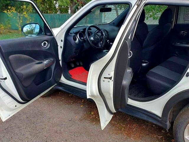 Ниссан Жук 2011 в Лозовой на Automoto.ua Белый Ниссан Жук, объемом двигателя 1.5 л и пробегом 239 тыс. км за 10100 $, фото 1 на Automoto.ua