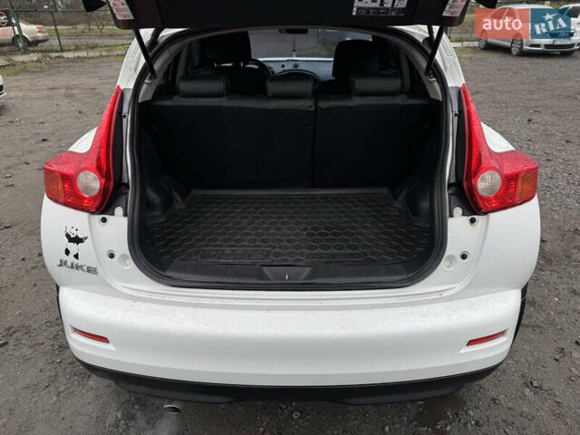 Белый Ниссан Жук, объемом двигателя 1.6 л и пробегом 145 тыс. км за 9700 $, фото 9 на Automoto.ua