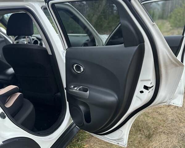 Білий Ніссан Жук, об'ємом двигуна 1.6 л та пробігом 204 тис. км за 8900 $, фото 15 на Automoto.ua