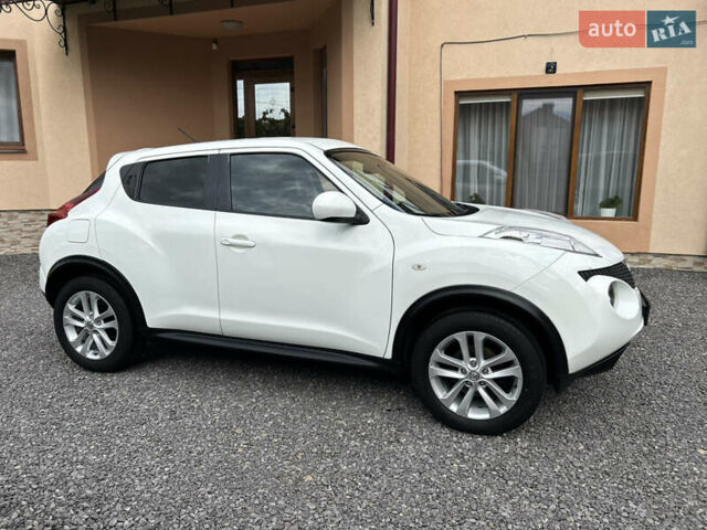 Белый Ниссан Жук, объемом двигателя 1.5 л и пробегом 235 тыс. км за 9200 $, фото 4 на Automoto.ua