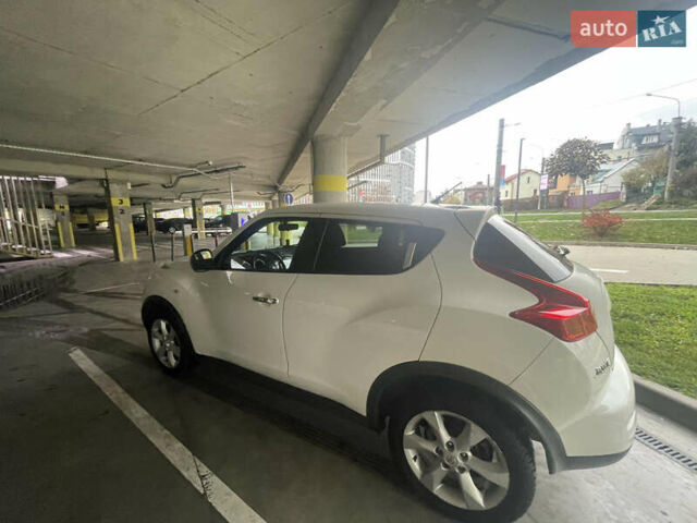 Белый Ниссан Жук, объемом двигателя 1.6 л и пробегом 151 тыс. км за 9450 $, фото 5 на Automoto.ua