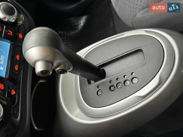 Белый Ниссан Жук, объемом двигателя 1.6 л и пробегом 196 тыс. км за 8750 $, фото 44 на Automoto.ua