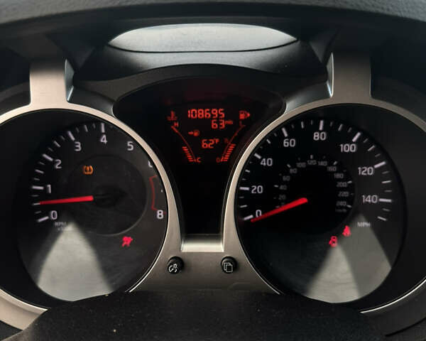 Белый Ниссан Жук, объемом двигателя 1.62 л и пробегом 173 тыс. км за 9000 $, фото 8 на Automoto.ua