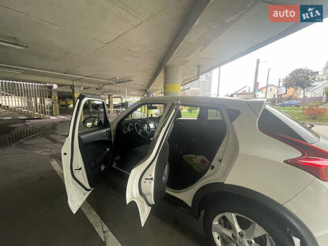 Белый Ниссан Жук, объемом двигателя 1.6 л и пробегом 151 тыс. км за 9450 $, фото 14 на Automoto.ua