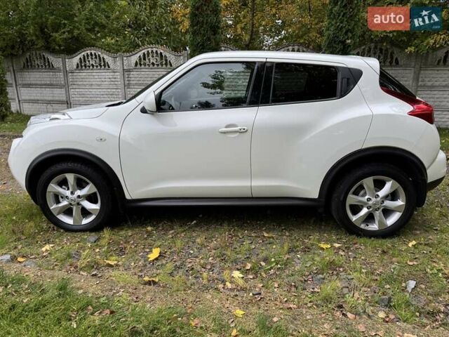 Белый Ниссан Жук, объемом двигателя 1.6 л и пробегом 196 тыс. км за 8750 $, фото 4 на Automoto.ua