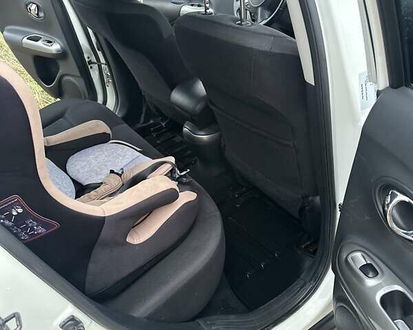 Білий Ніссан Жук, об'ємом двигуна 1.6 л та пробігом 204 тис. км за 8900 $, фото 14 на Automoto.ua