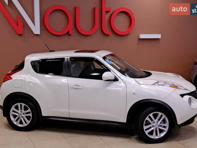 Белый Ниссан Жук, объемом двигателя 1.6 л и пробегом 176 тыс. км за 8900 $, фото 7 на Automoto.ua